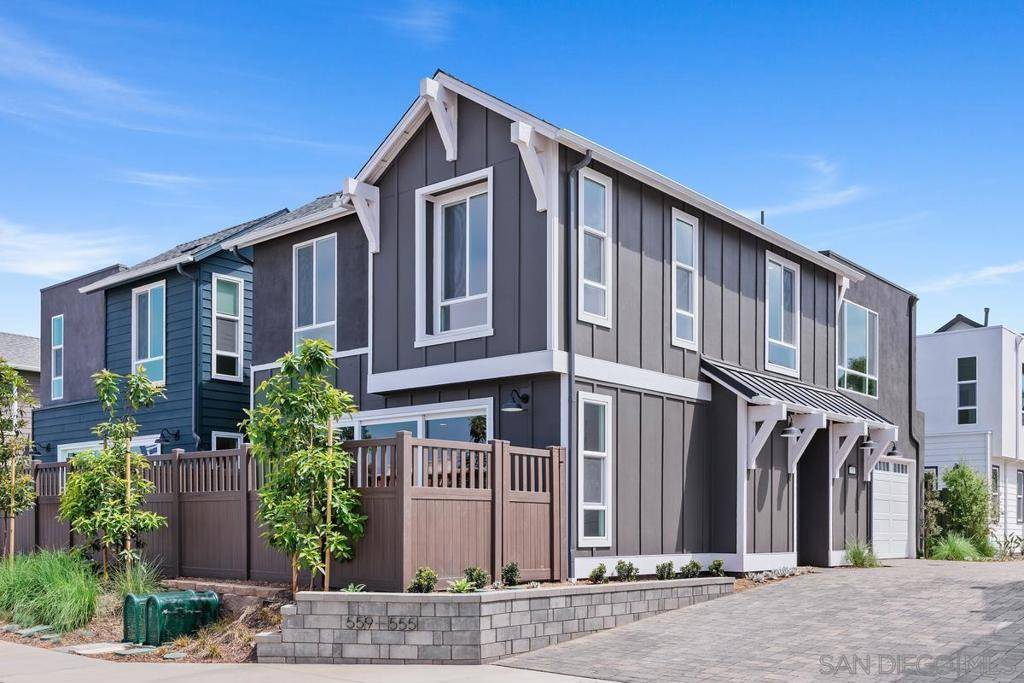 Encinitas, CA 92024,559 N Vulcan Ave