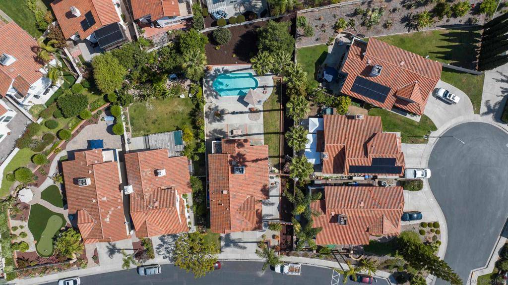 Vista, CA 92081,1572 Roma Dr