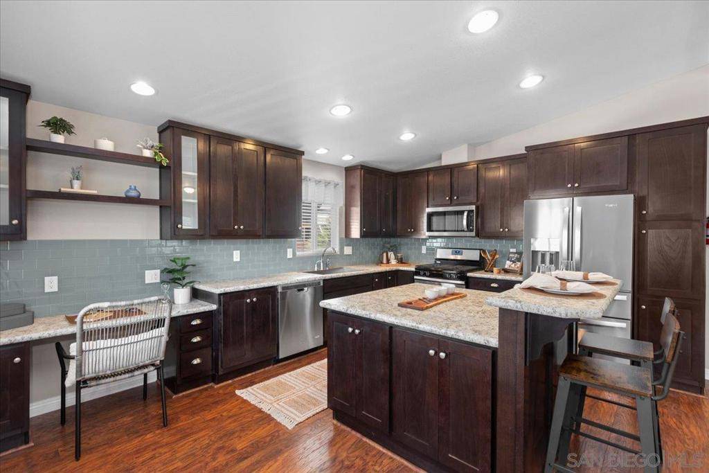 San Marcos, CA 92078,809 Discovery St #5