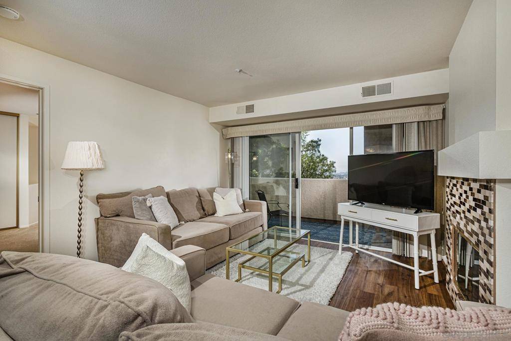 San Diego, CA 92131,11265 Affinity Ct. #103