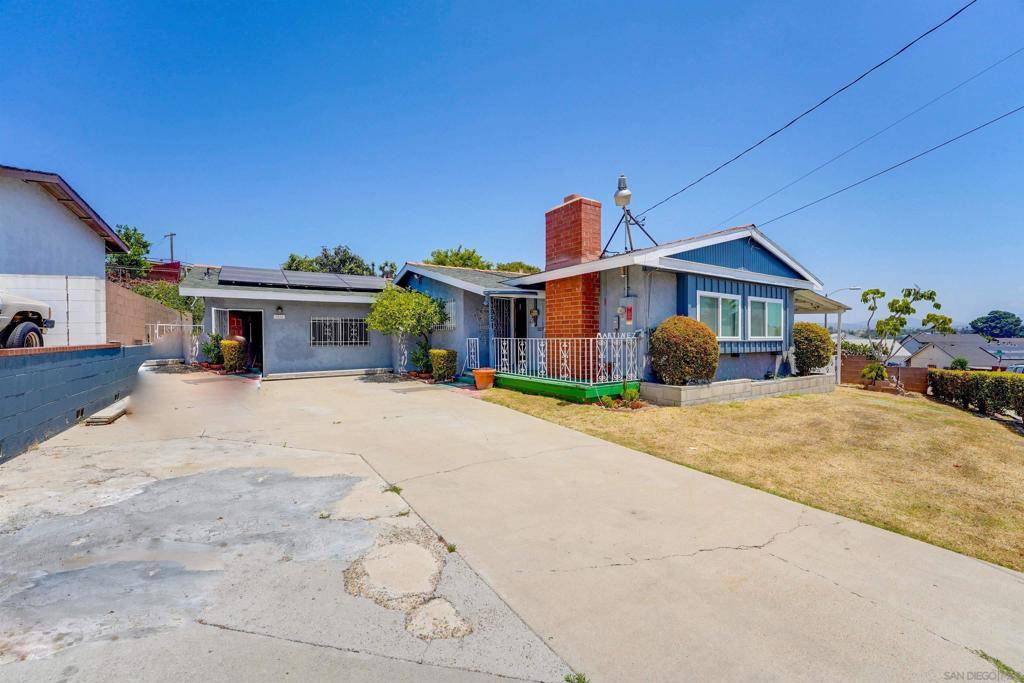 San Diego, CA 92139,2951 MANOS DRIVE