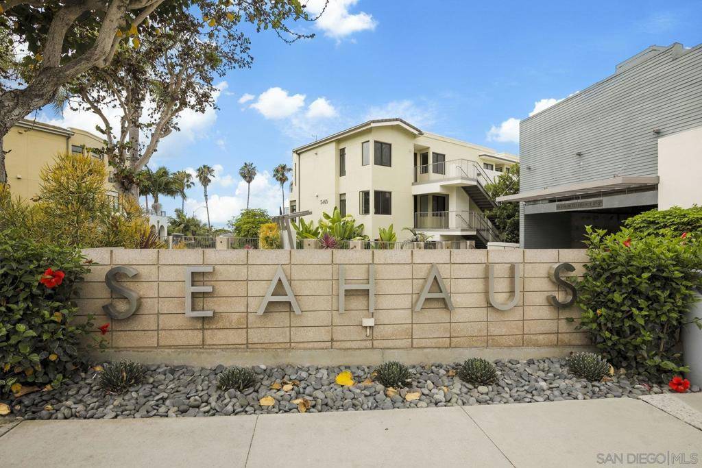 La Jolla, CA 92037,5460 La Jolla Blvd. #G202