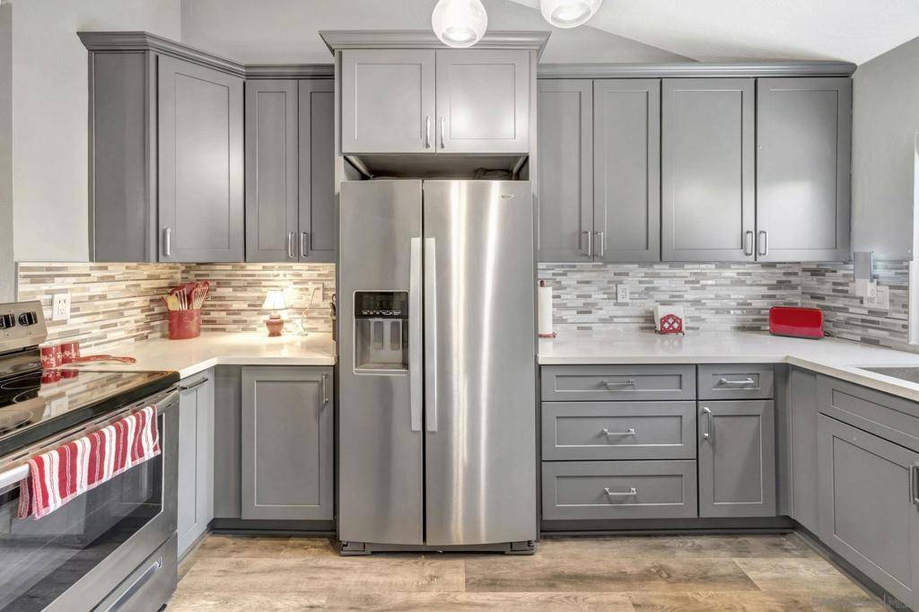 La Mesa, CA 91942,7700 Parkway Dr #17