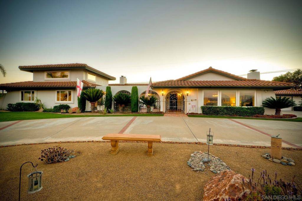 Fallbrook, CA 92028,2064 Santa Margarita Dr.