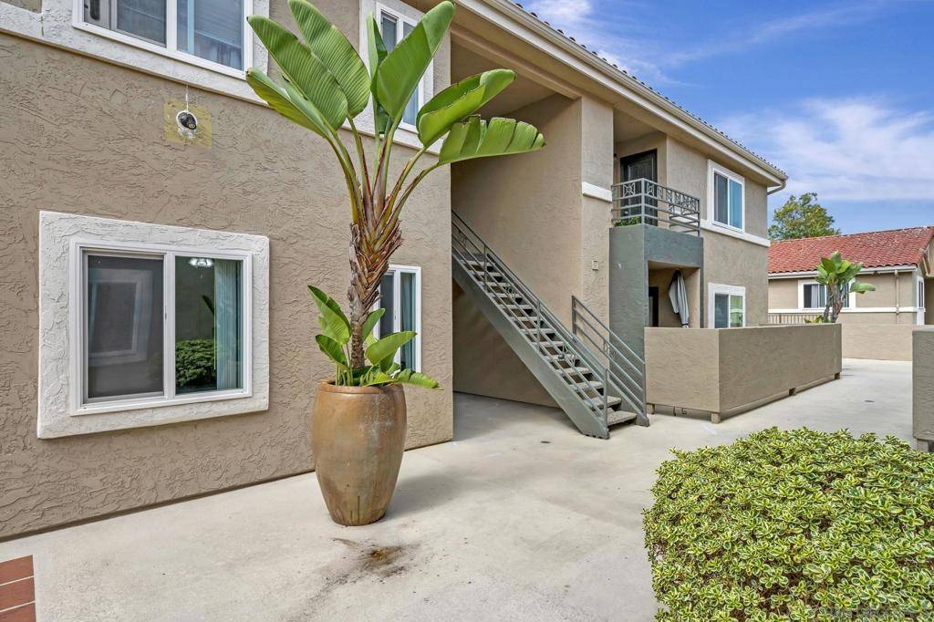 San Diego, CA 92122,7405 Charmant Drive #2113