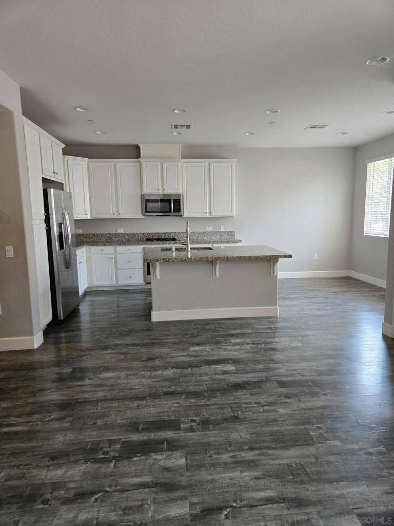 Murrieta, CA 92562,40951 Belleray Avenue