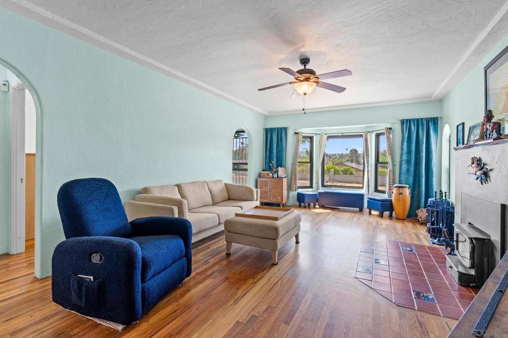 Ramona, CA 92065,403 D Street