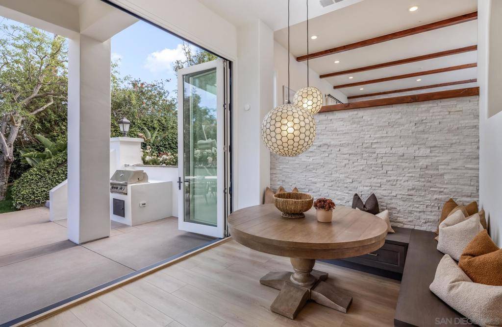 Encinitas, CA 92024,2815 Santa Fe Vista Ct