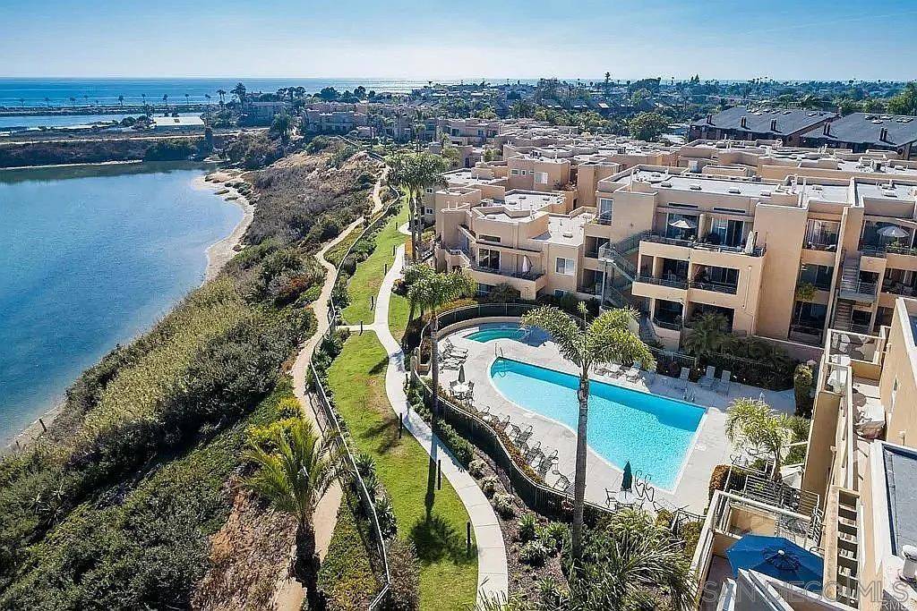 Carlsbad, CA 92008,817 Kalpati Circle #212