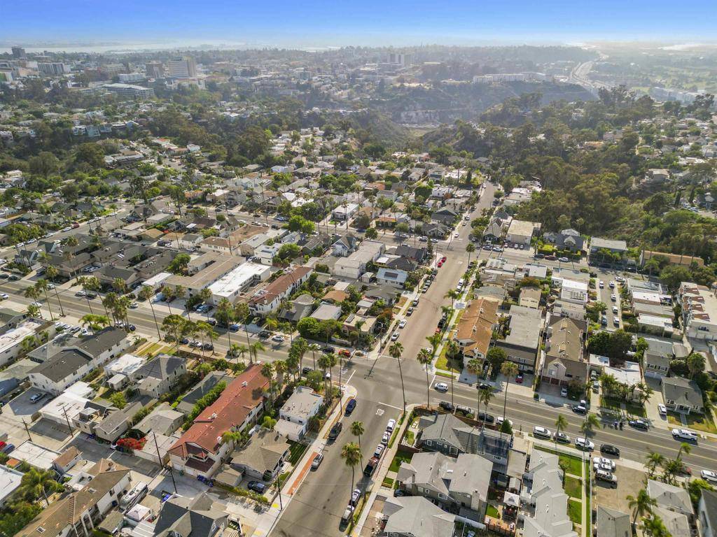San Diego, CA 92116,4514 Cleveland