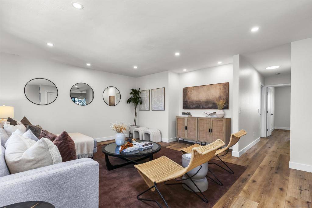 San Diego, CA 92110,4255 Asher Street 49