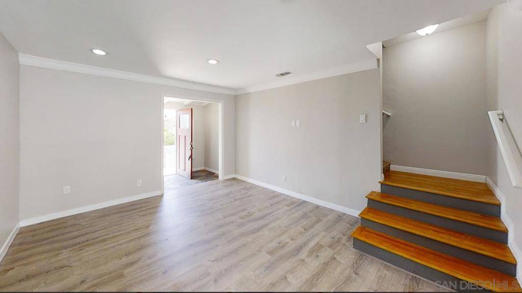 San Diego, CA 92115,4917 Rockford Dr