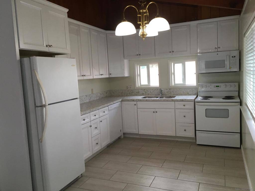 Poway, CA 92064,14631 Twin Peaks Rd