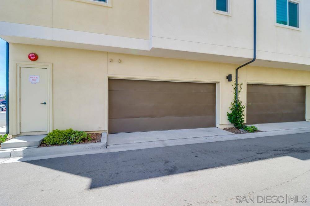 San Diego, CA 92154,5474 Shorefront Dr #157