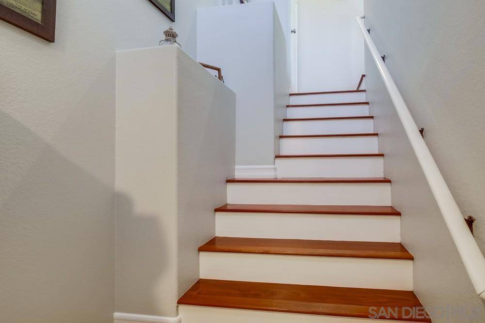 Santee, CA 92071,335 WHISPERING WILLOW DRIVE #A