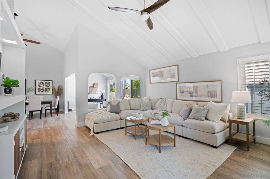Carlsbad, CA 92009,3105 Madera Ct