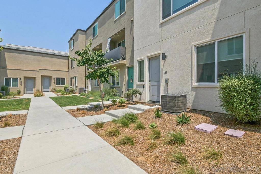 San Diego, CA 92154,5212 Beachfront Cove #31