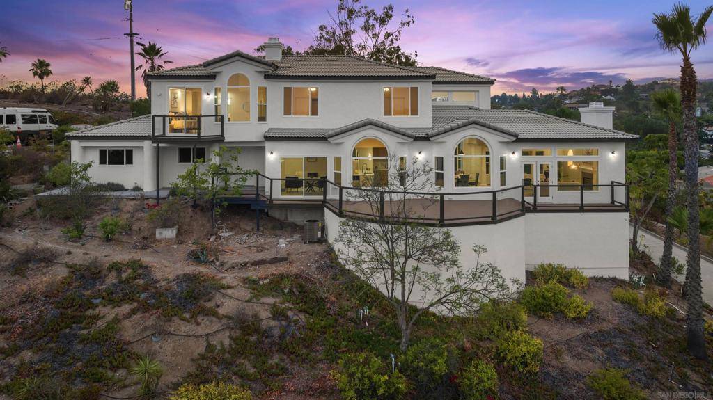 Vista, CA 92084,1522 Maxwell Lane