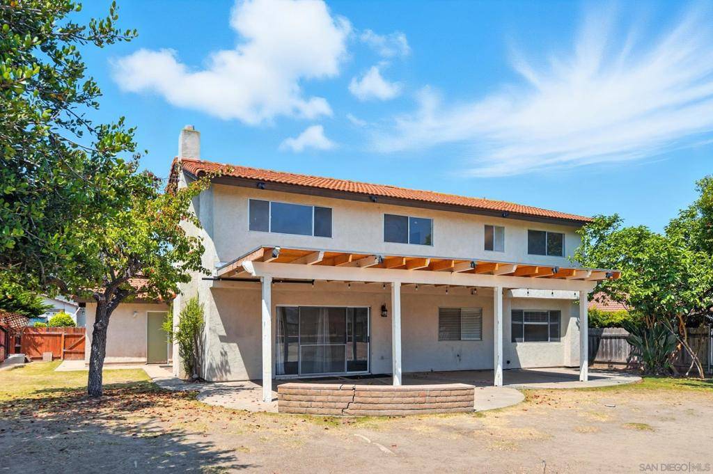 Bonita, CA 91902,4201 Country Trails
