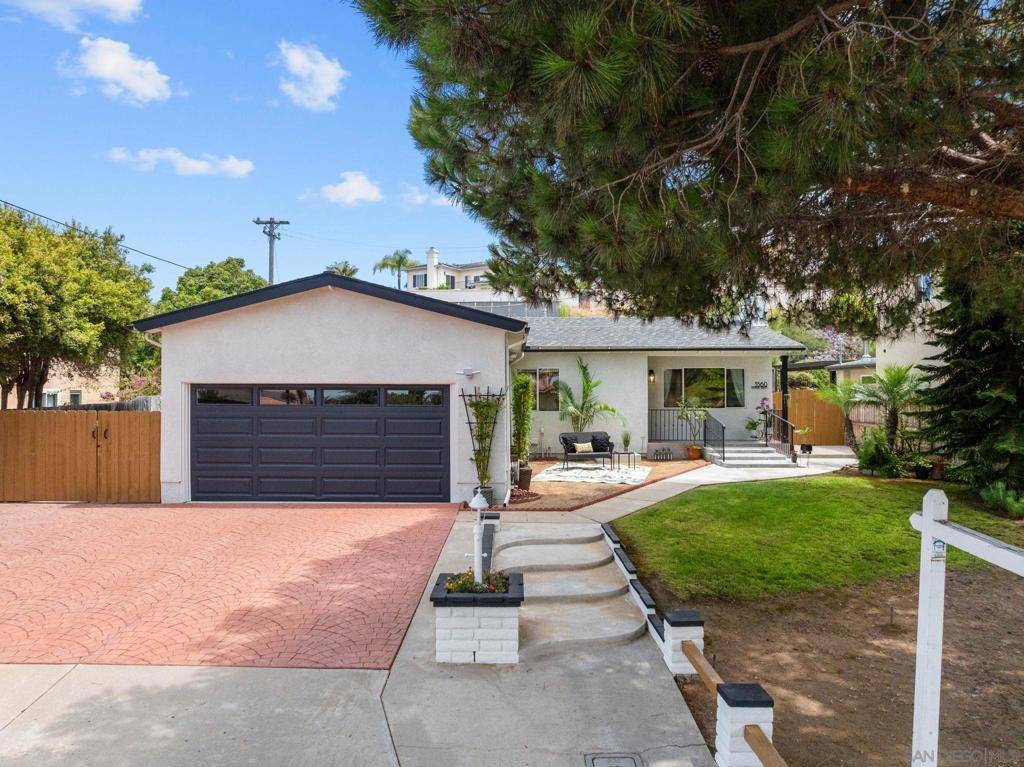 Carlsbad, CA 92008,3560 Donna Dr