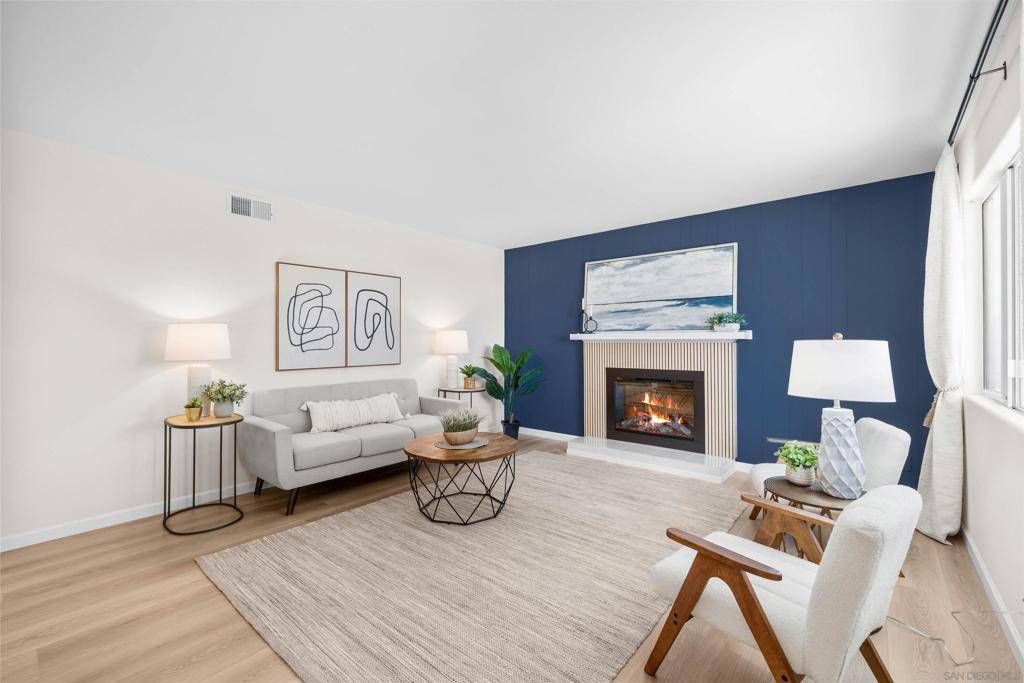 Carlsbad, CA 92008,3560 Donna Dr