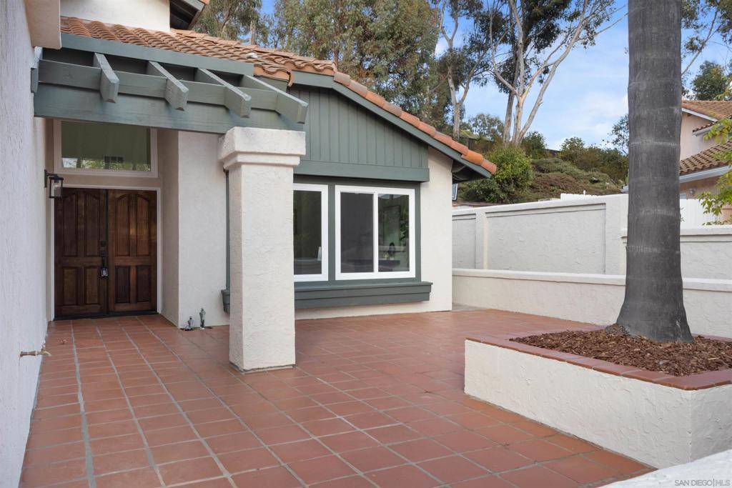 Carlsbad, CA 92010,4350 Point Reyes Ct