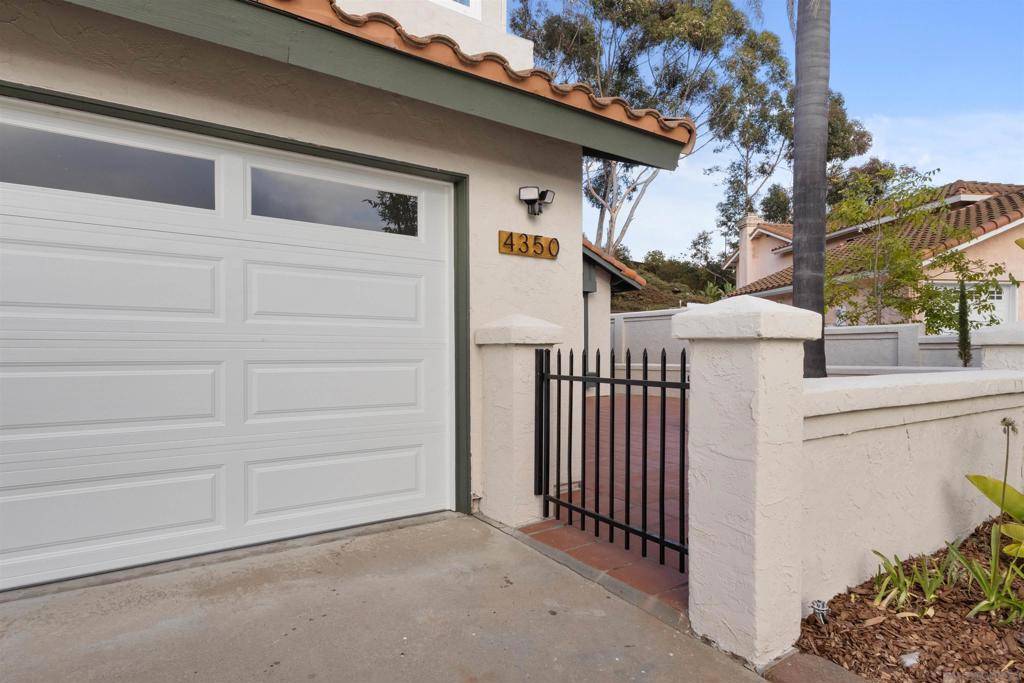 Carlsbad, CA 92010,4350 Point Reyes Ct
