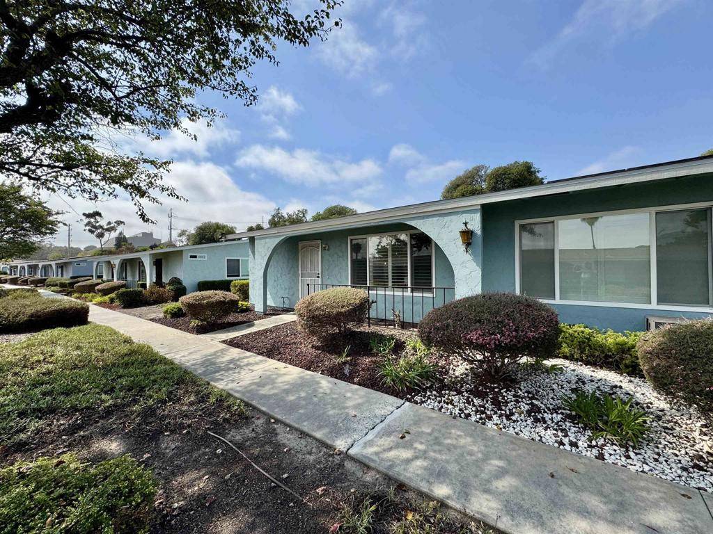 Oceanside, CA 92057,3577 Pear Blossom Ave