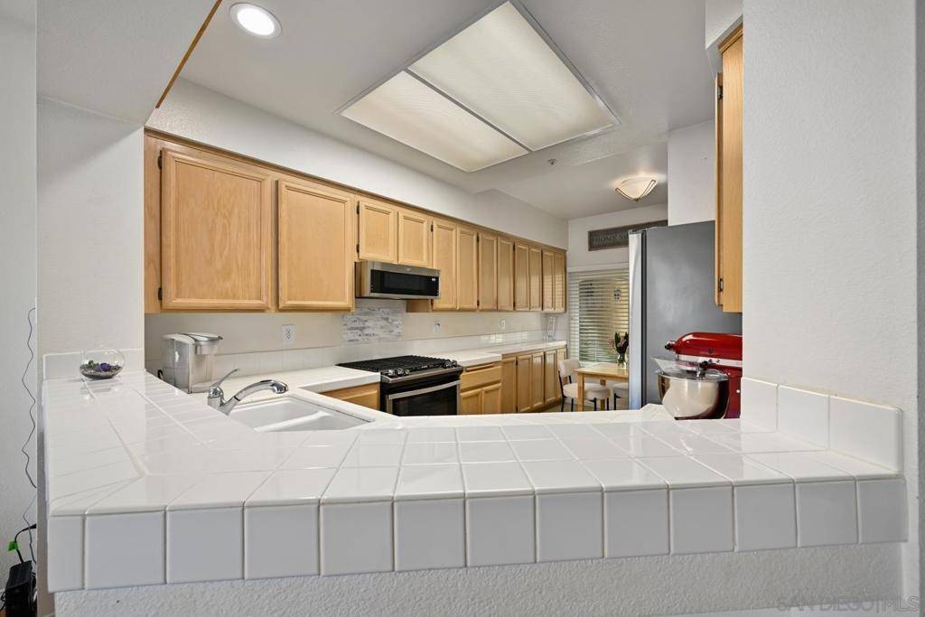 El Cajon, CA 92019,11368 Via Rancho San Diego #E