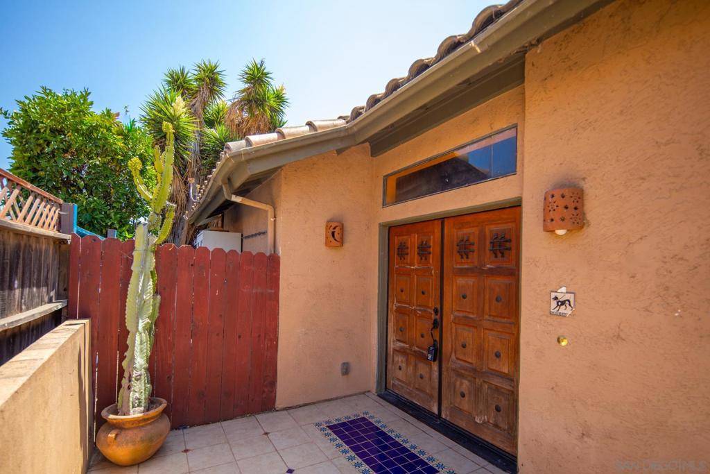 Spring Valley, CA 91977,10145 Diamond Head Ct