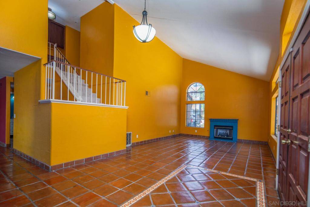 Spring Valley, CA 91977,10145 Diamond Head Ct