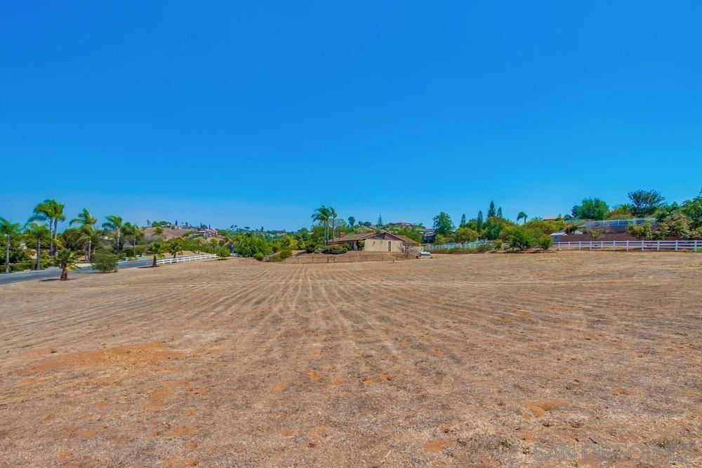 Bonsall, CA 92003,6411 Via De La Reina