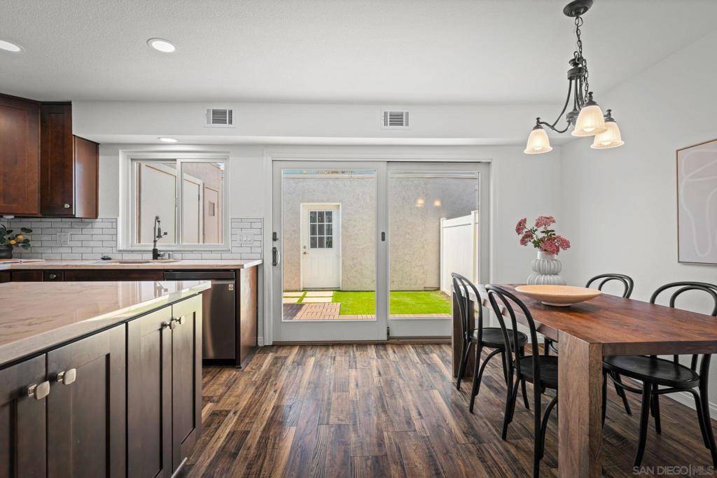 Santee, CA 92071,9404 Carlton Oaks Dr #D