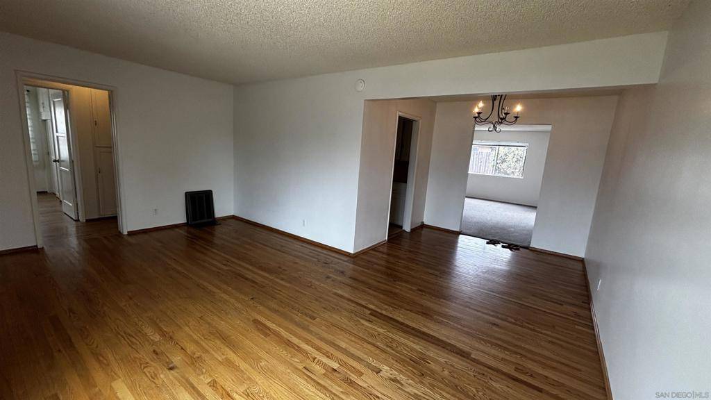 Chula Vista, CA 91910,587 Jefferson Ave