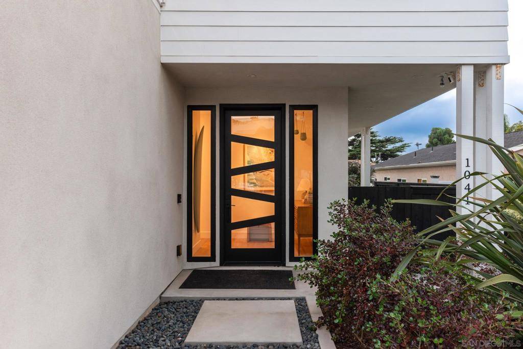 San Diego, CA 92109,1041 Van Nuys St