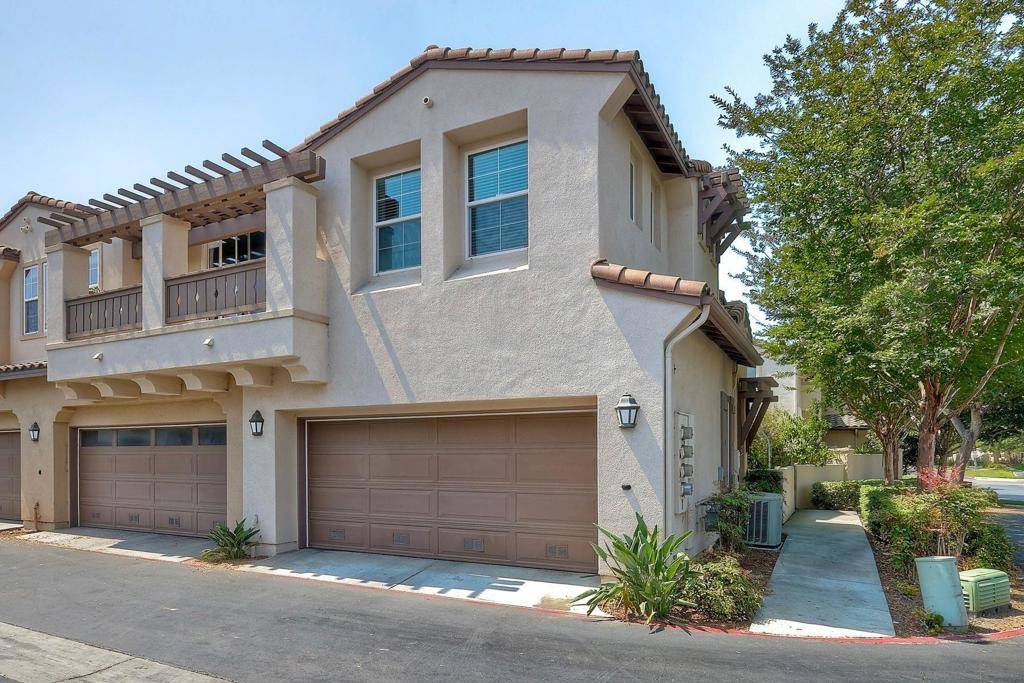 Chula Vista, CA 91915,1414 Caminito Garibay #1