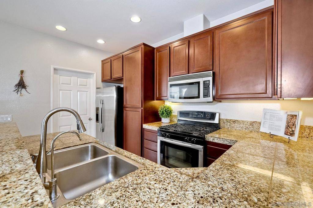 Chula Vista, CA 91915,1414 Caminito Garibay #1