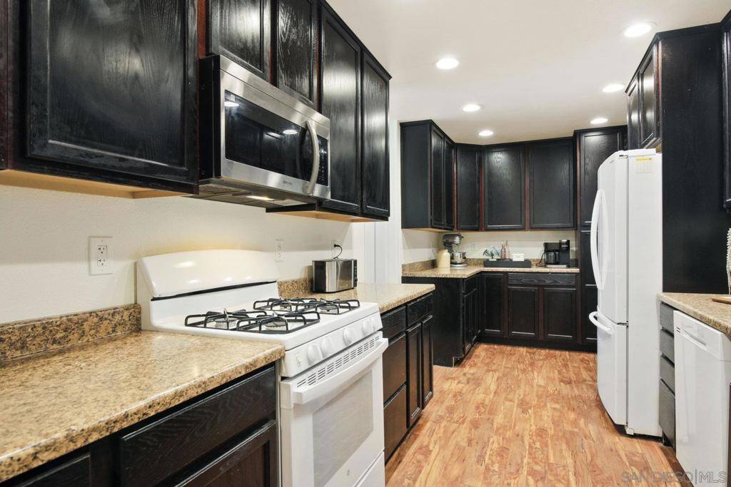 Santee, CA 92071,10442 Nate Way