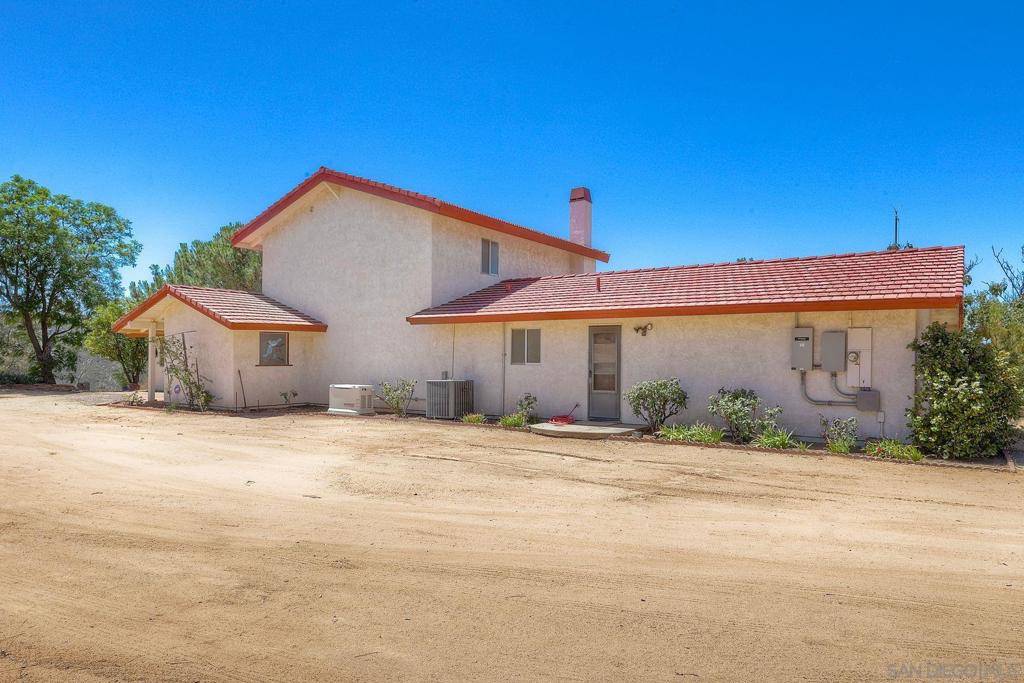 Ramona, CA 92065,25861 E Old Julian Hwy