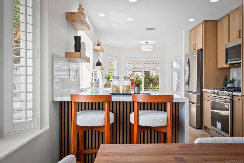 Oceanside, CA 92056,4058 Lemnos Way