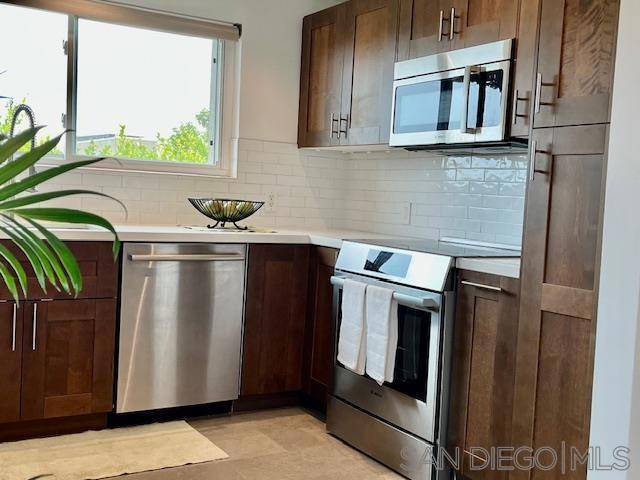 La Jolla, CA 92037,7434 Herschel #7