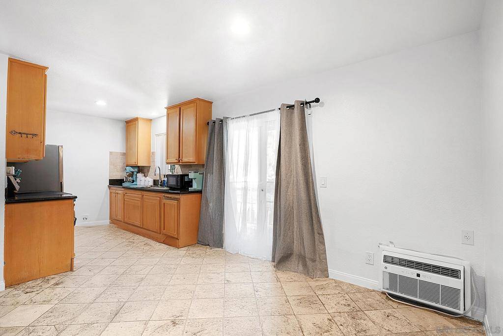 Spring Valley, CA 91977,9860 Dale Avenue #D7