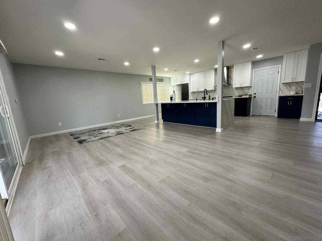 Spring Valley, CA 91977,8913 Frederick St