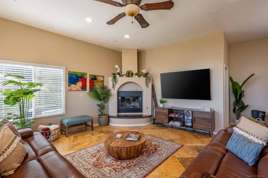 El Cajon, CA 92021,1152 Stoneridge Dr.