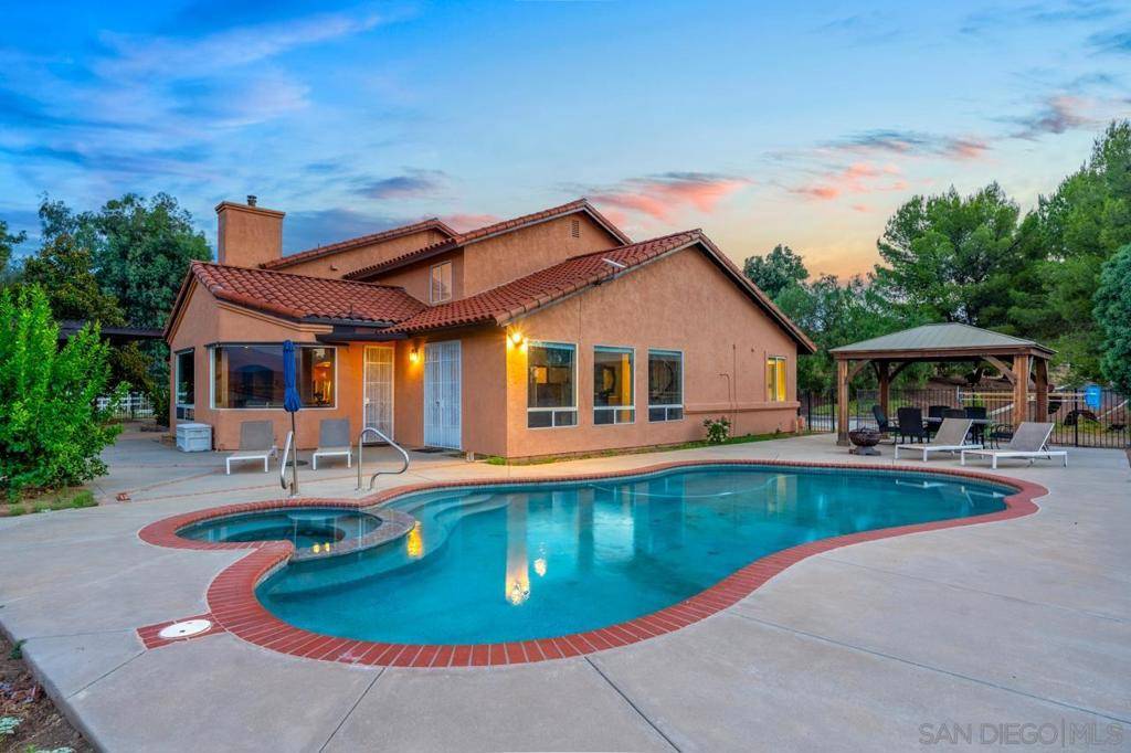 Ramona, CA 92065,15091 Chemise Creek Rd