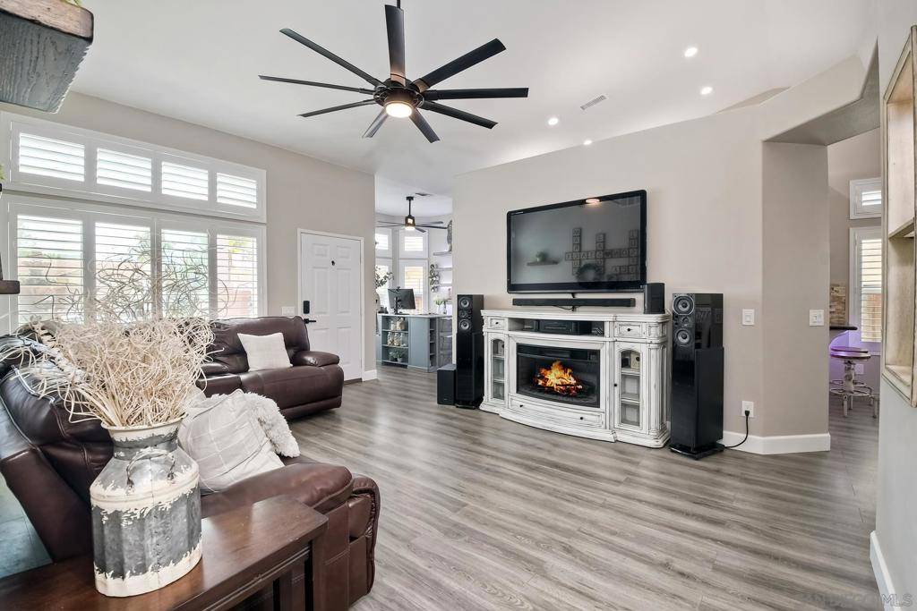 Fallbrook, CA 92028,3358 Lake Circle Dr