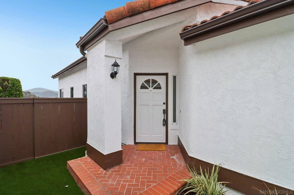 San Diego, CA 92128,15804 Caminito Cercado