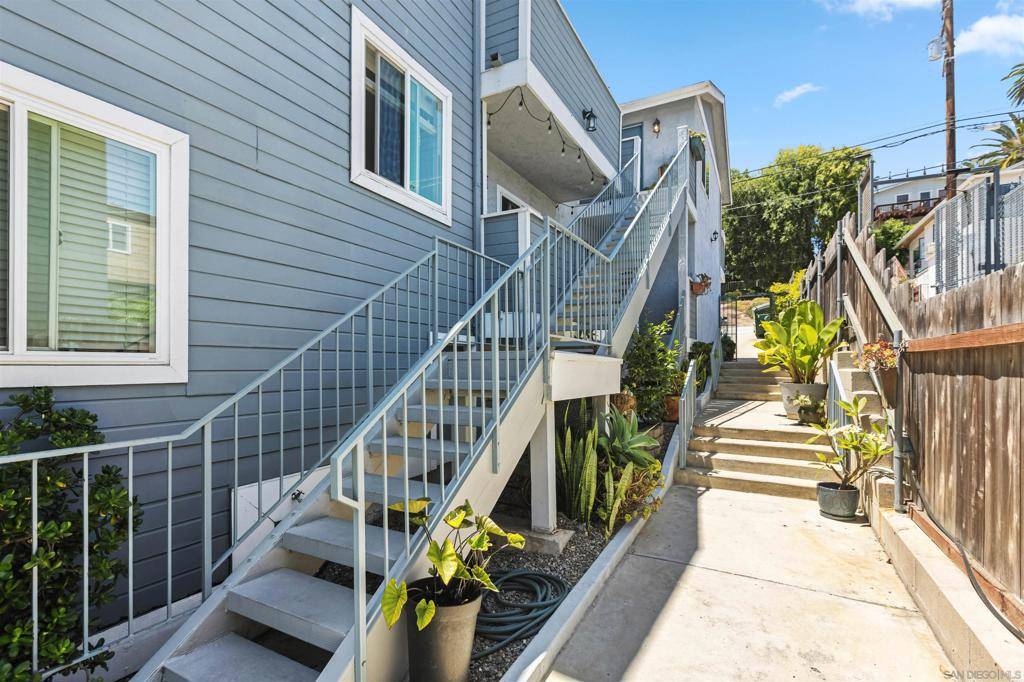 San Diego, CA 92104,4034 Florida Street #7