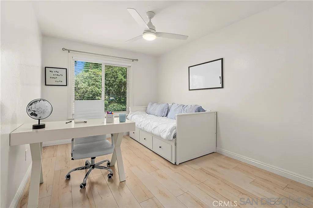 San Diego, CA 92115,7003 Saranac St #203