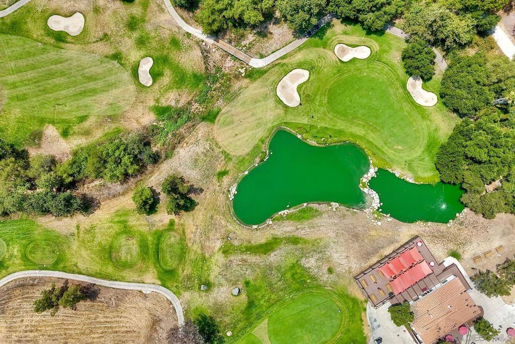 Escondido, CA 92027,2476 Fallbrook Pl